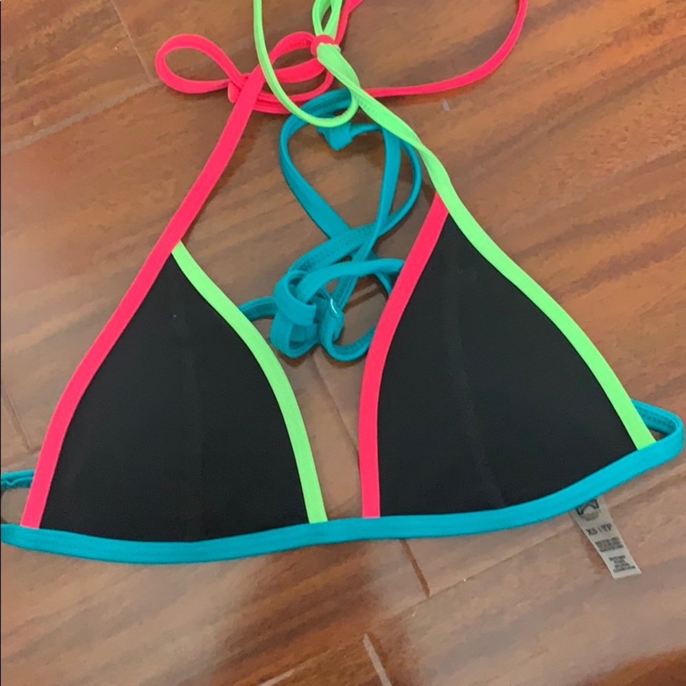 Bikini top